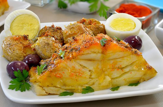 Receita de bacalhau com batatas ao murro: tradicional portuguesa