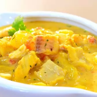 Caldo de merluza: receita quente, nutritiva e reconfortante