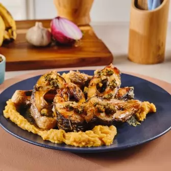 Receita de Posta de Tilápia na Airfryer com Purê de Banana-da-terra