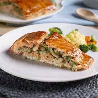 Lombo de salmão recheado: receita sofisticada
