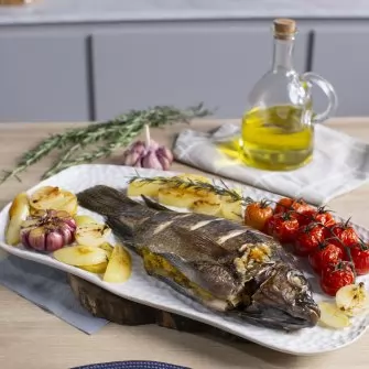 Tilápia recheada no forno: receita fácil e suculenta