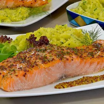 Receita de Salmão na mostarda e purê