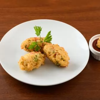 Receita de bolinho de arroz com sardinha crocante
