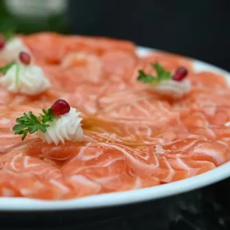 Receita de carpaccio de salmão: perfeita para ocasiões especiais